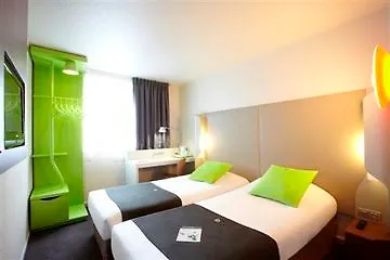 ** Hotel Campanile Paris XIX La Villett France